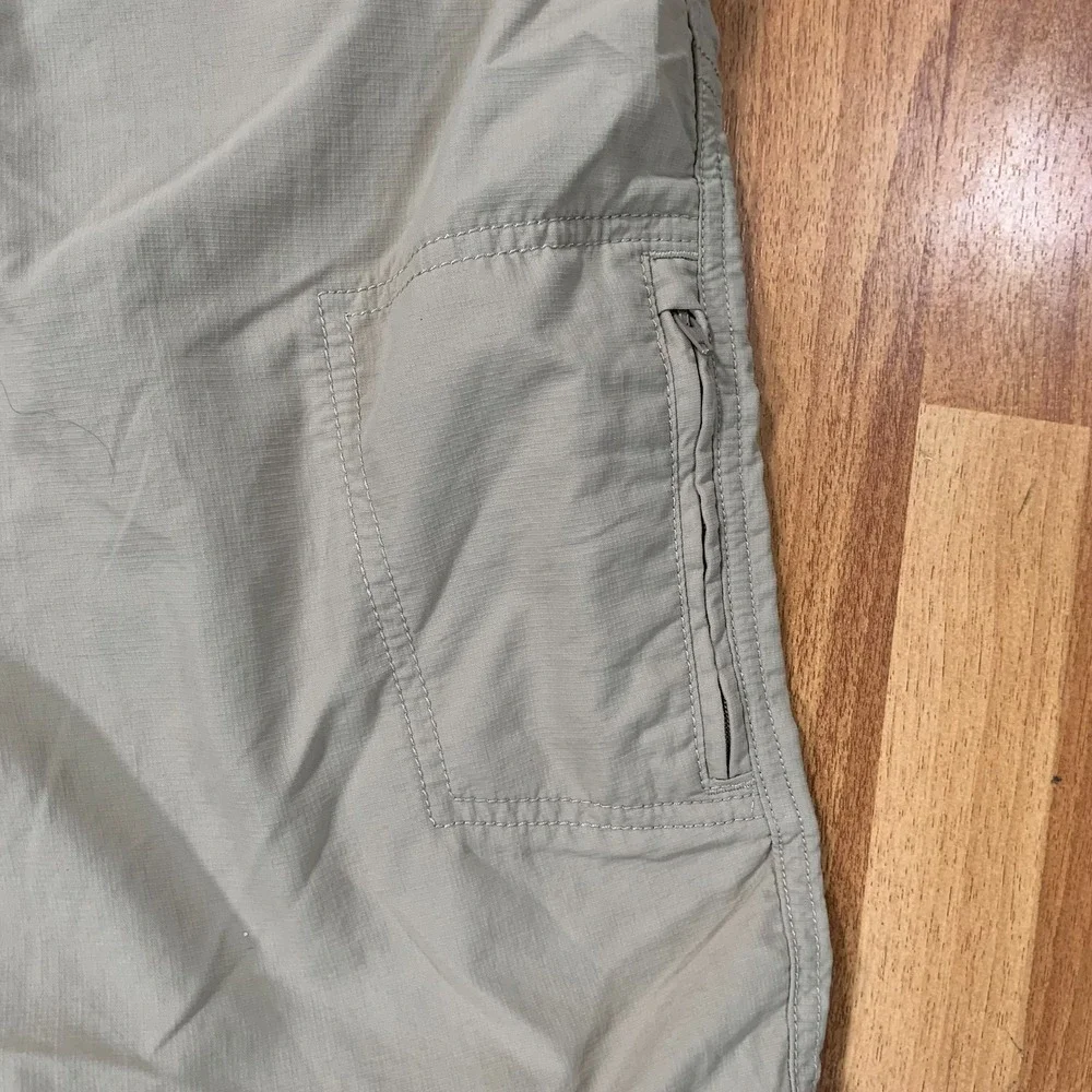 The North Face Shorts Mens Size 36 Brown Hiking Fishing Zip Pocket
